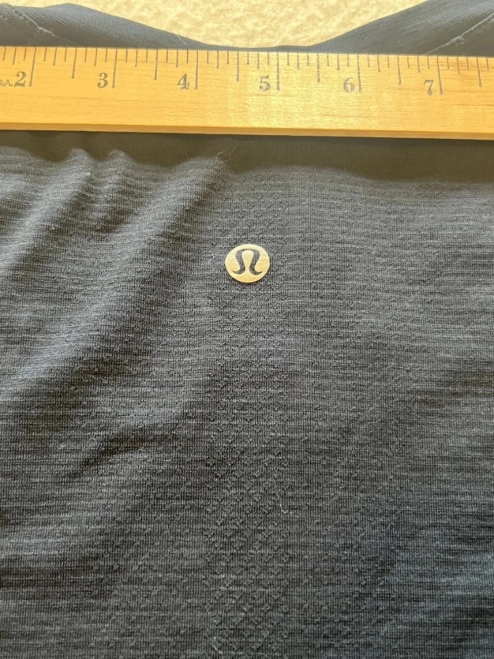 Lululemon Womens dark Blue Seamless Stretch crew neck long sleeve MISSING TAG